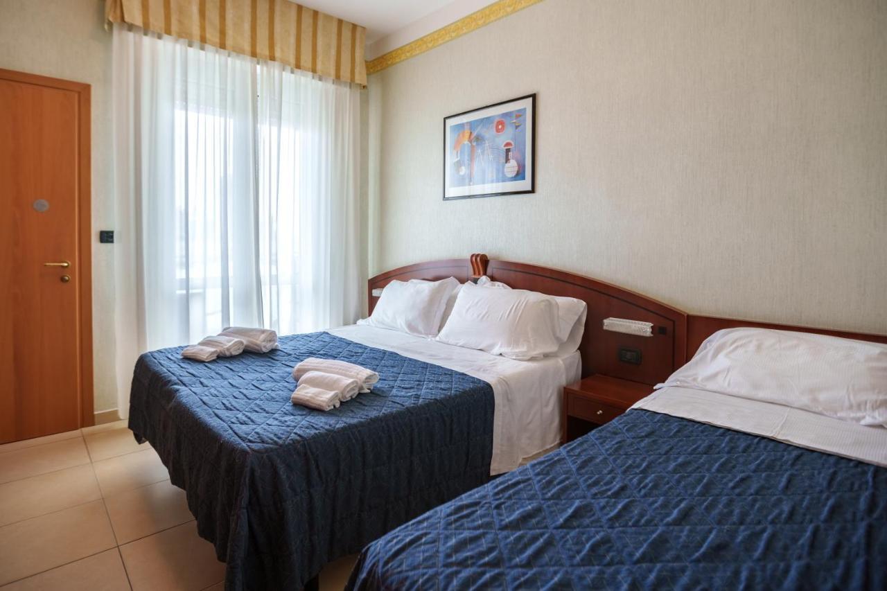 Hotel Rex Rimini Exteriör bild