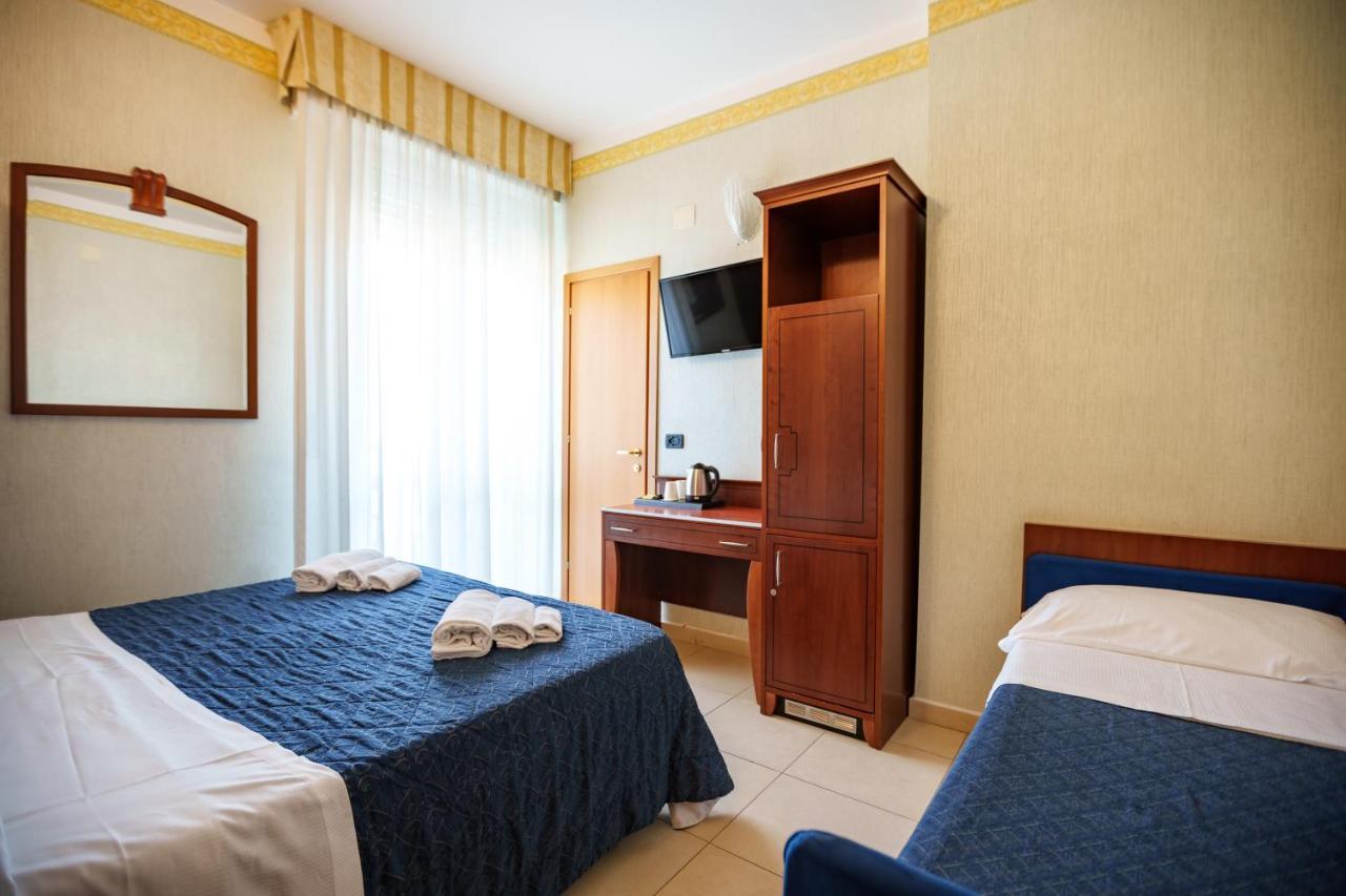 Hotel Rex Rimini Exteriör bild